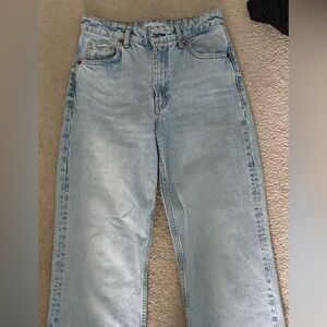 Zara Men's Relaxed Fit Jeans in Light Blue